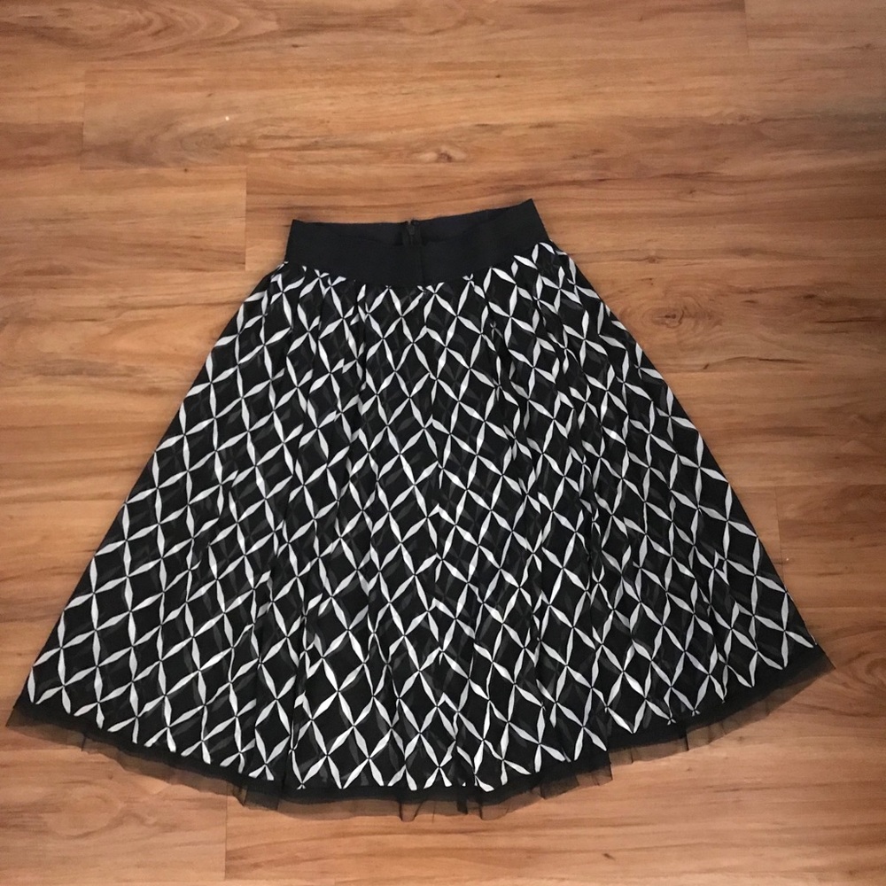 White House/ Black Market A-line skirt